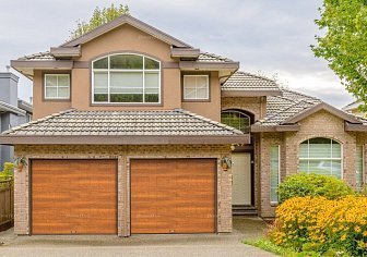 Секционные гаражные ворота Doorhan RSD01 BIW (2800х2300)